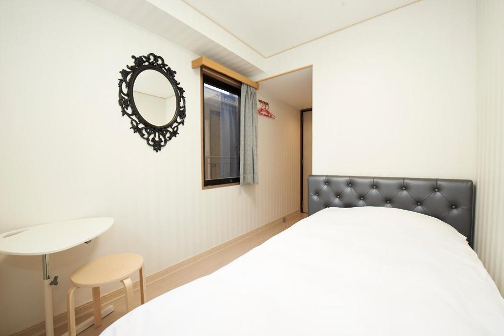 Hotel Empire In Shinjuku Tokyo Exterior photo